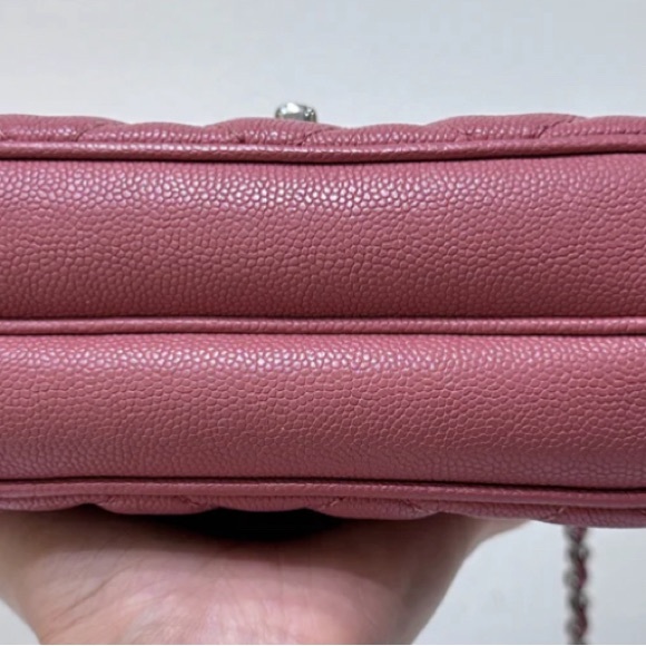 🌸SALE 🌸 CAVIAR CHANEL flap bag - Picture 8 of 14